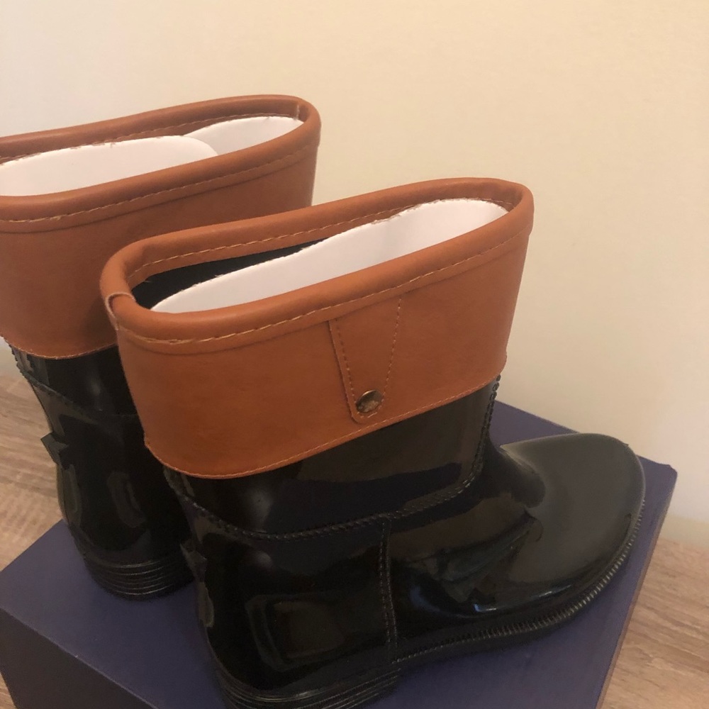 Henry Ferrera Winter Rain Boots! So cute!